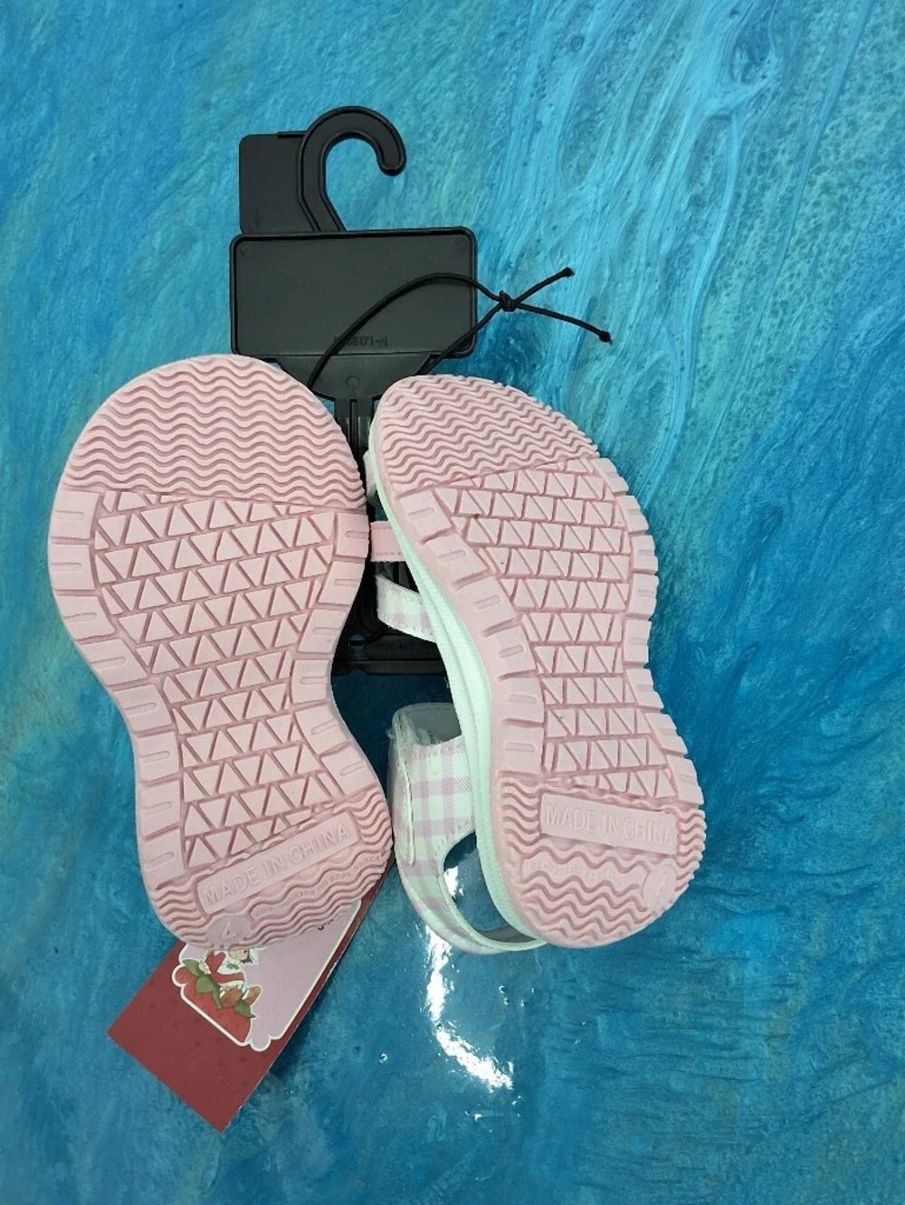 Strawberry Shortcake Toddler Girls Sandals Shoes, Size 4, Strawberry Print, NWT